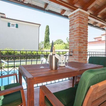 Villa Petra Porec Esterno foto